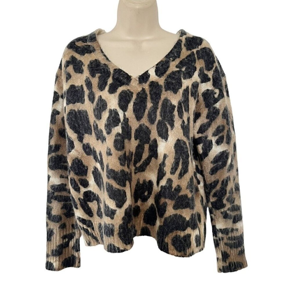 Young Fabulous And Broke Women's Sz M/L V Neck Leopard Print Fuzzy Sweater